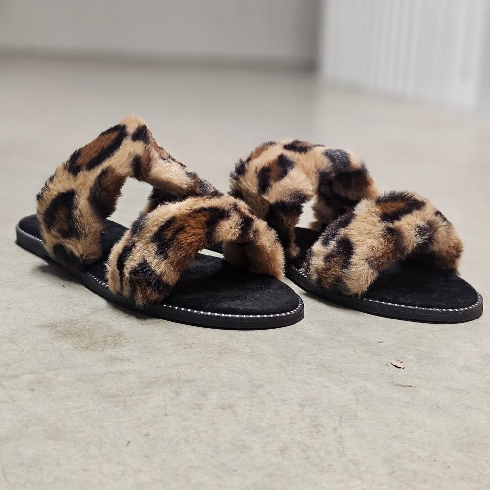 Leopard Print Faux Fur Double Strap Slides Chic Womens Indoor/Outdoor Footwear - Picture 4 of 6